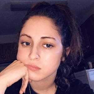 Meet your Posher, Calli